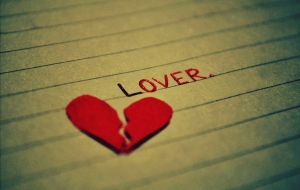 Broken Heart In High Resolution